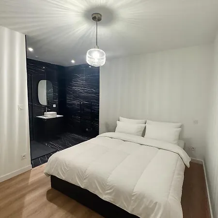 Apartment Moderne , Rue Pietonne Centre *